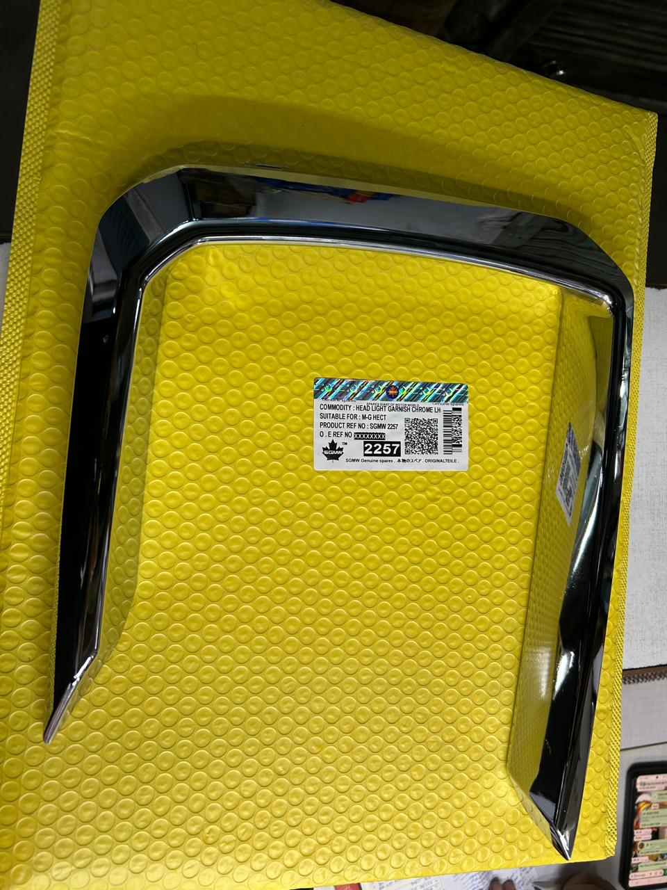 MG Hector Headlight Chrome
