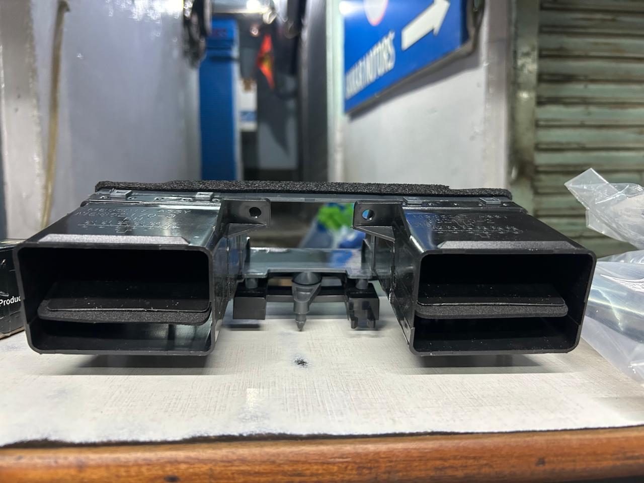 Pajero SFX AC Vent