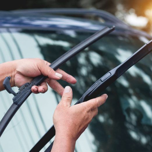 Front wiper blades XUV 500
