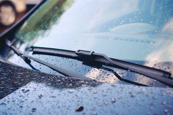Front wiper blades Innova Crysta